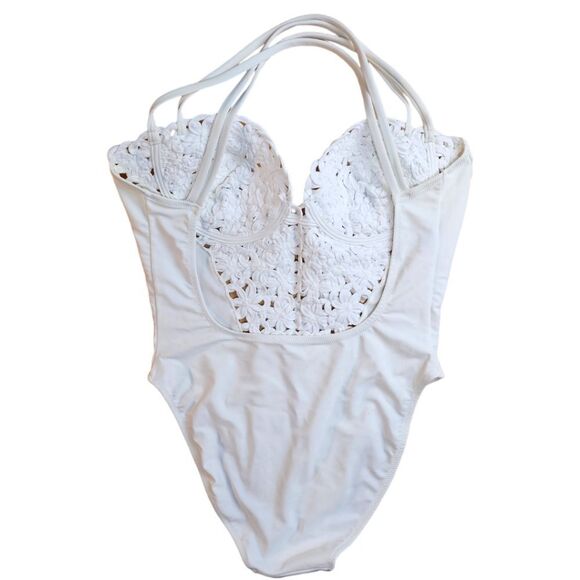 Van Leve White Intricate Fabric Design One Piece Swimsuit - Picture 7 of 15